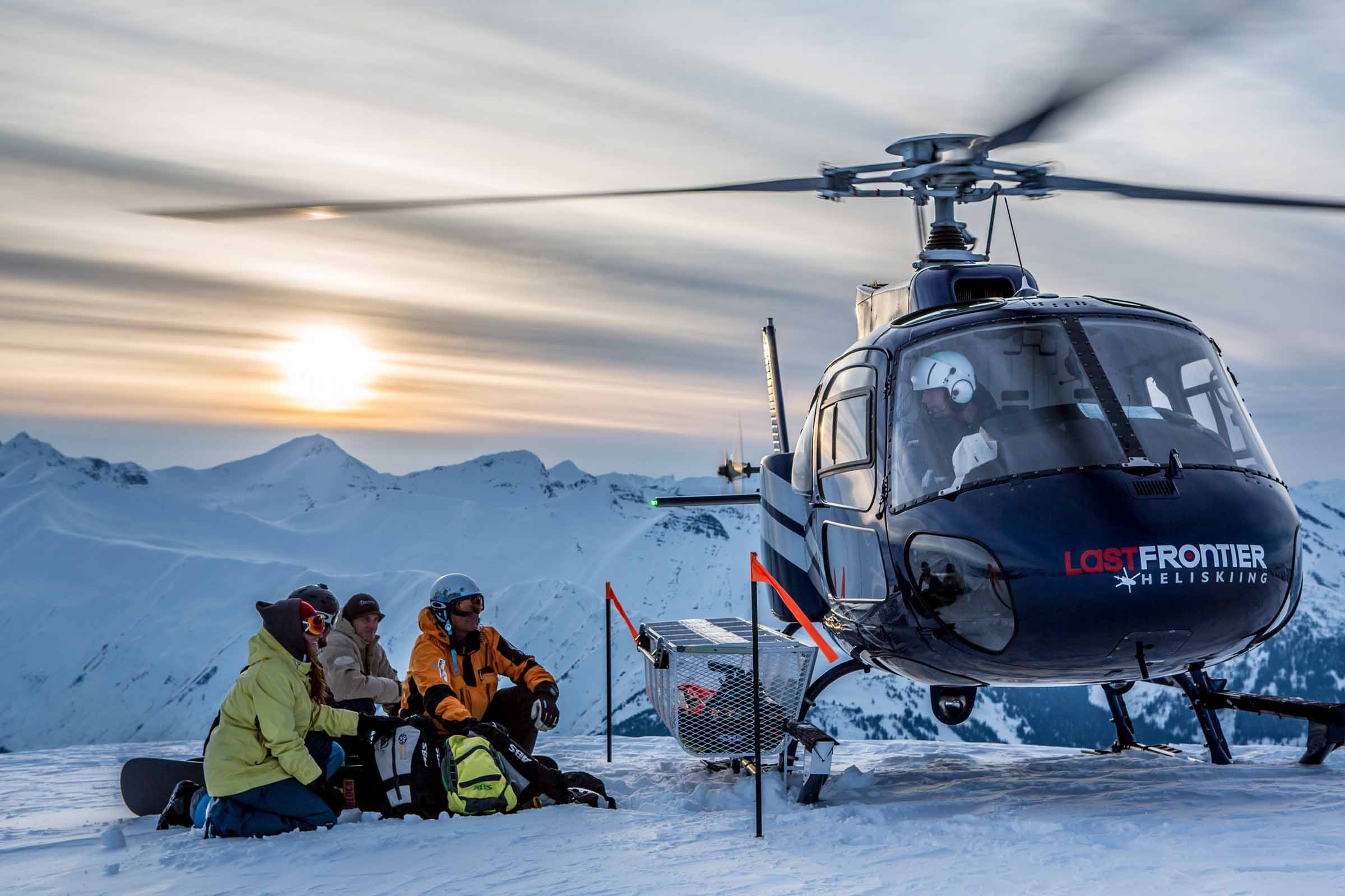 © Last Frontier Heliskiing, Canada / Caton Garvie